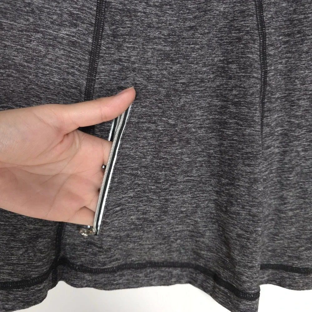 Lululemon Run Your Heart Out Pullover Women's 6 Gray Black‎  1/2 Zip Hand Covers